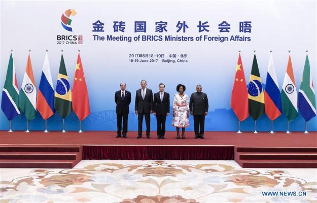 Reunião de chanceleres do BRICS é realizada em Beijing